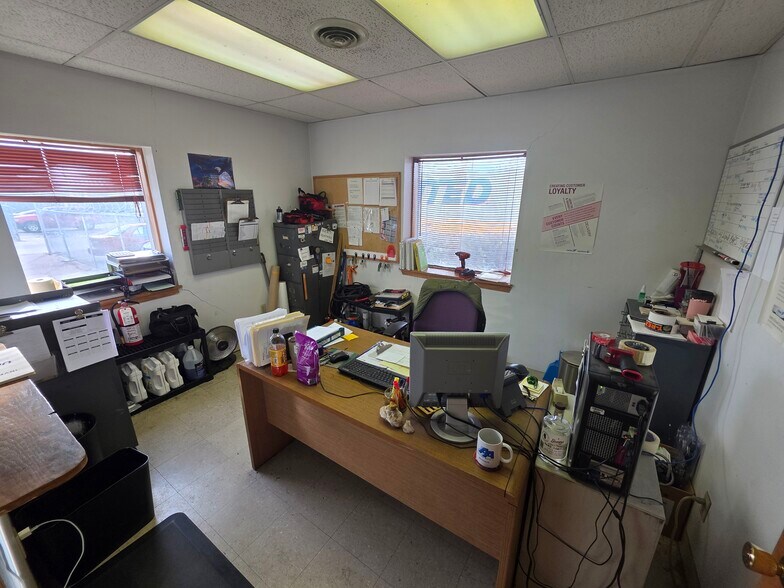 More Photos Of 2720 E Highway 44, Rapid City Freestanding For Lease