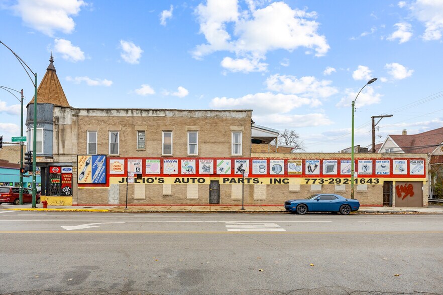 More Photos Of 3000 W Diversey Ave, Chicago General Retail For Sale
