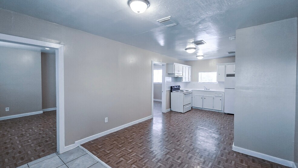 More Photos Of 8311 Winkler Rd, Houston Apartments For Sale