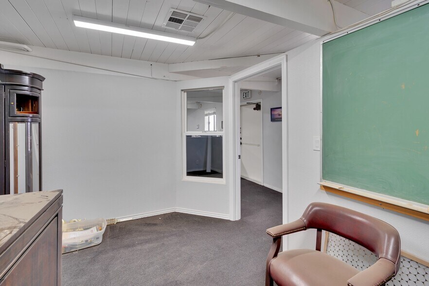 More Photos Of 2124 Thomas R Cannell Rd, Thermal Office For Sale