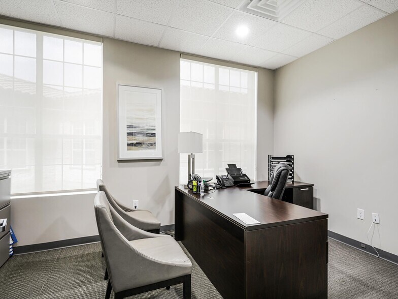 More Photos Of 7709 San Jacinto Pl, Plano Loft Creative Space For Sale