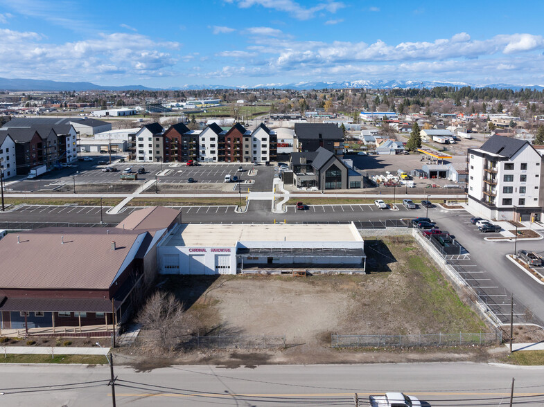 More Photos Of 647 Center st, Kalispell Light Distribution For Sale