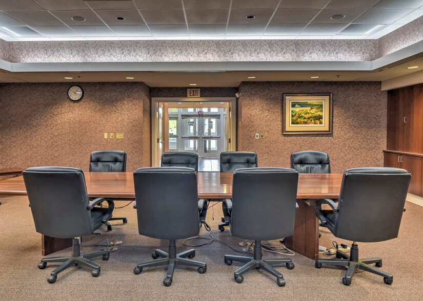 More Photos Of 10 Bowman Dr, Keene Warehouse For Sale