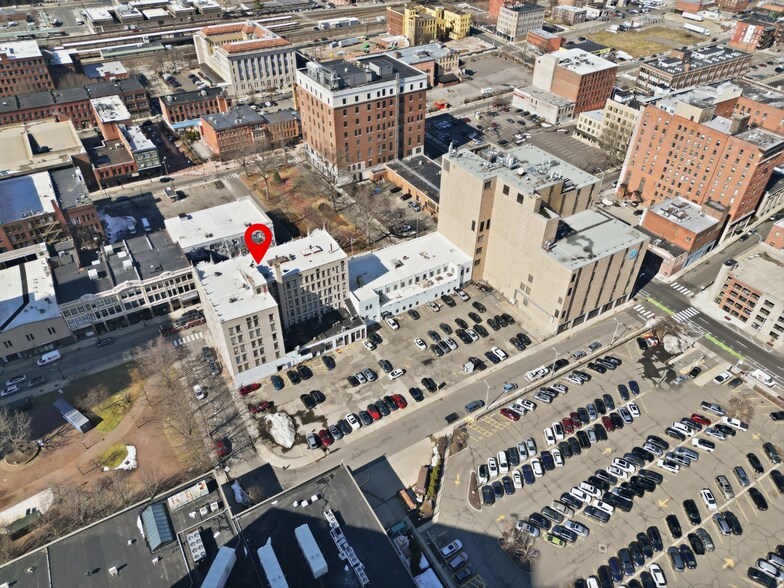 More Photos Of 289-307 Bridge St, Springfield Medical For Sale