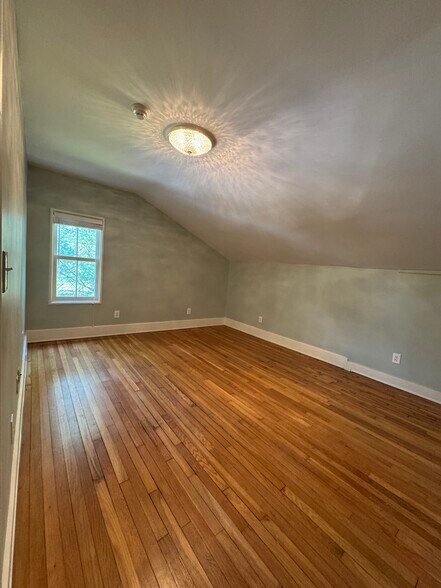 More Photos Of 33 Public Sq, Brecksville Office For Lease