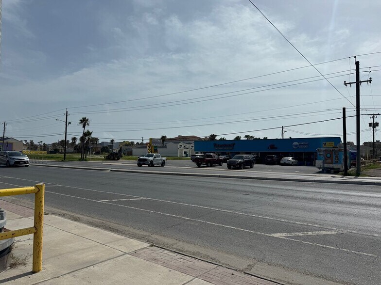 More Photos Of 5312 Padre Blvd, South Padre Island Convenience Store For Sale