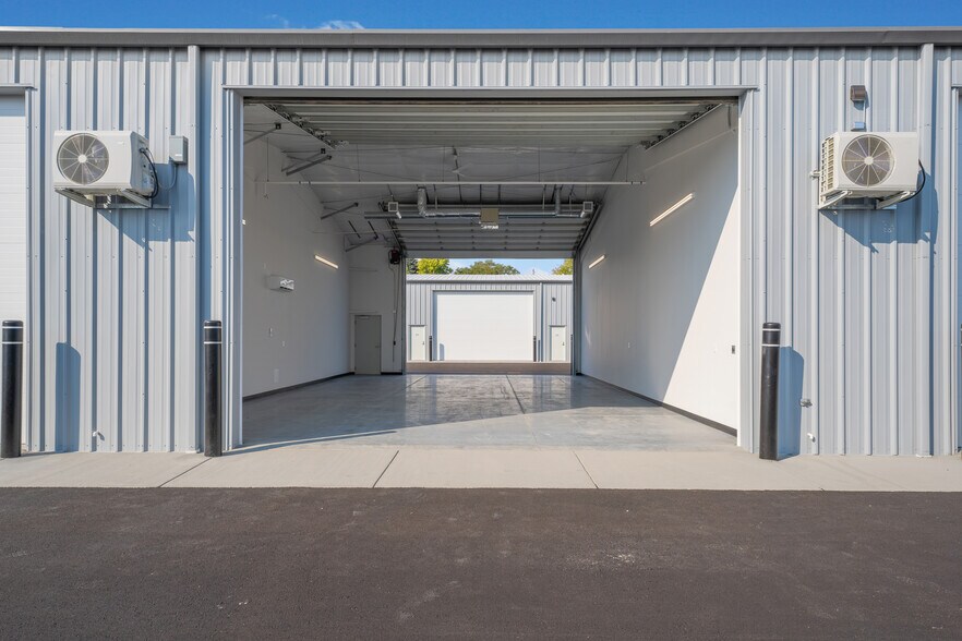 More Photos Of 300 Wellhouse Loop, Richland Self Storage For Lease