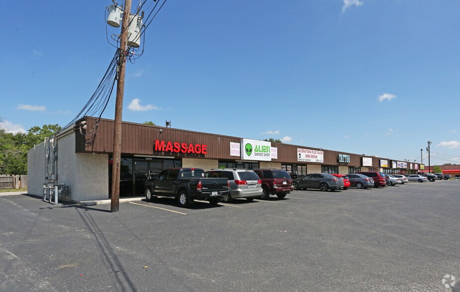 More Photos Of 13513-13533 Nacogdoches Rd, San Antonio Unknown For Lease