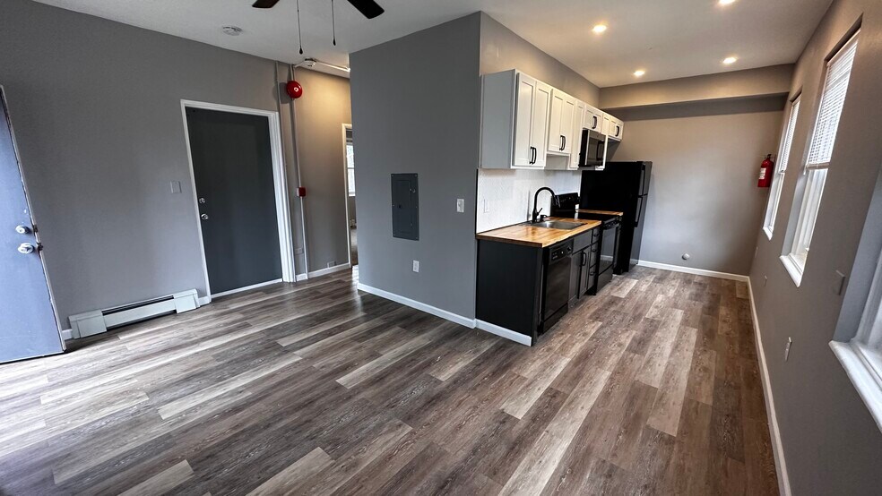 More Photos Of 123 N 2nd St, Easton Apartments For Sale