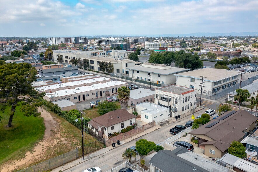 More Photos Of 8715 Regina Ct, Los Angeles Apartments For Sale