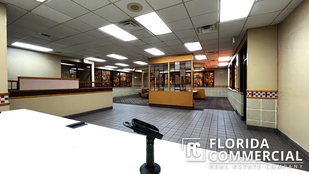 More Photos Of 726 SW Federal Hwy, Stuart Fast Food For Lease