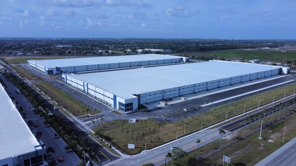 Primary Photo Of 21301 NW 47th Ave, Miami Gardens Warehouse For Lease