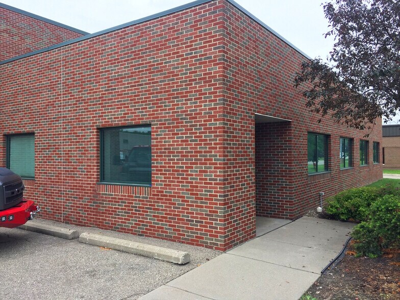 More Photos Of 41158 Koppernick Rd, Canton Township Warehouse For Lease