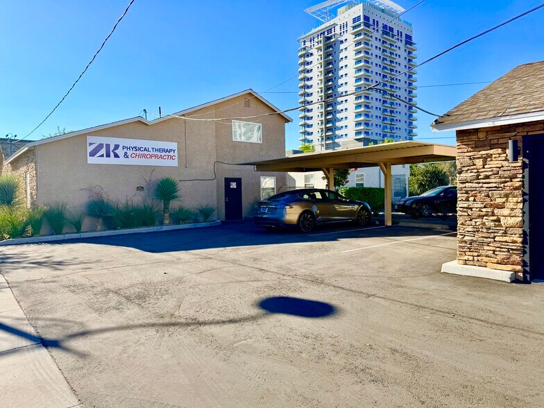 More Photos Of 931 S 3rd St, Las Vegas Office Residential For Lease
