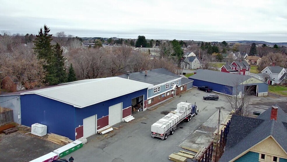 More Photos Of 43 State St, Presque Isle General Retail For Sale