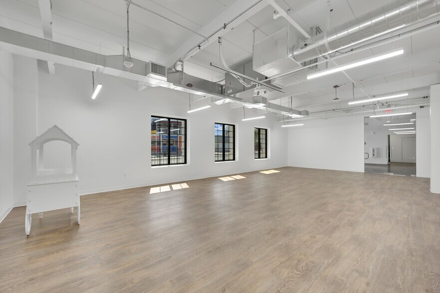 More Photos Of 730 Las Vegas Blvd, Las Vegas Office For Lease