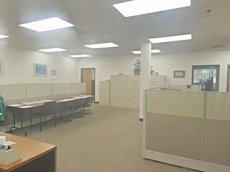 More Photos Of 100 Crescent Rd, Needham Office For Lease