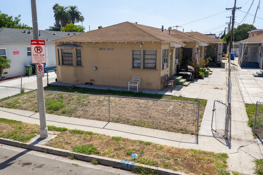 More Photos Of 8612 Beverlywood St, Los Angeles Apartments For Sale