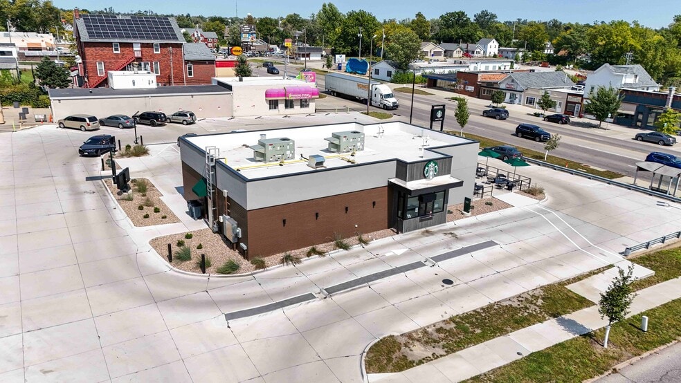 More Photos Of 3214 1st Ave NE, Cedar Rapids Fast Food For Sale