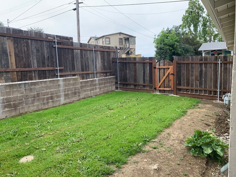 More Photos Of 110 Hilborn Ave, Vallejo Apartments For Sale