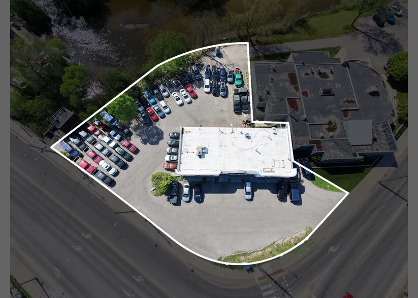 Primary Photo Of 250 King St, Cambridge Freestanding For Sale