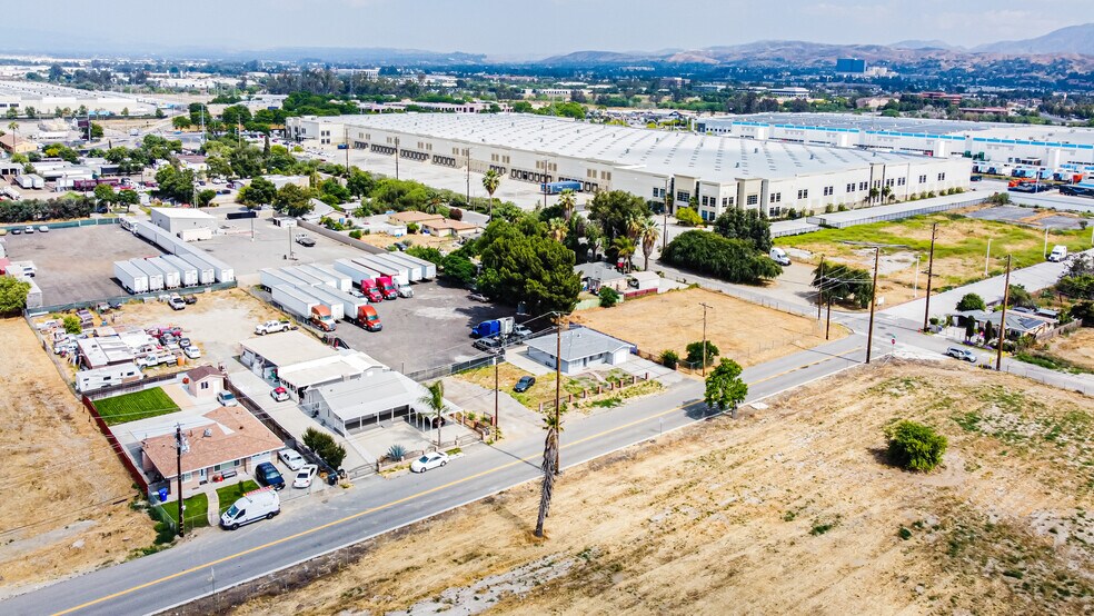 More Photos Of 1245 S Washington Ave, San Bernardino Truck Terminal For Sale