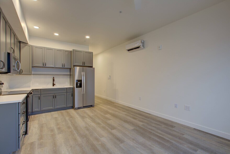 More Photos Of 1775 S Pearl St, Denver Apartments For Sale