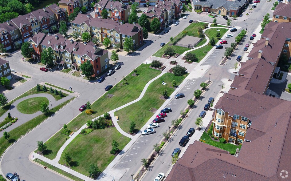 More Photos Of 10225 City Walk Dr, Woodbury Apartments For Sale