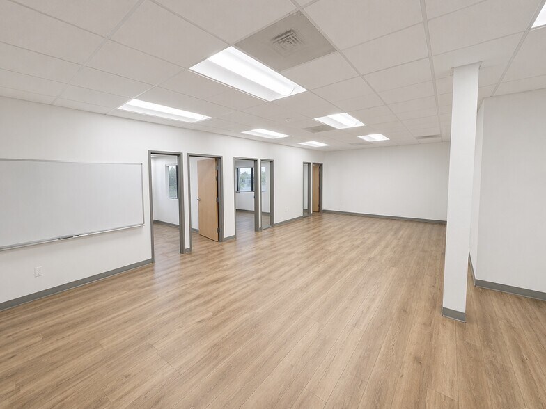 More Photos Of 10537 Santa Monica Blvd, Los Angeles Medical For Sale