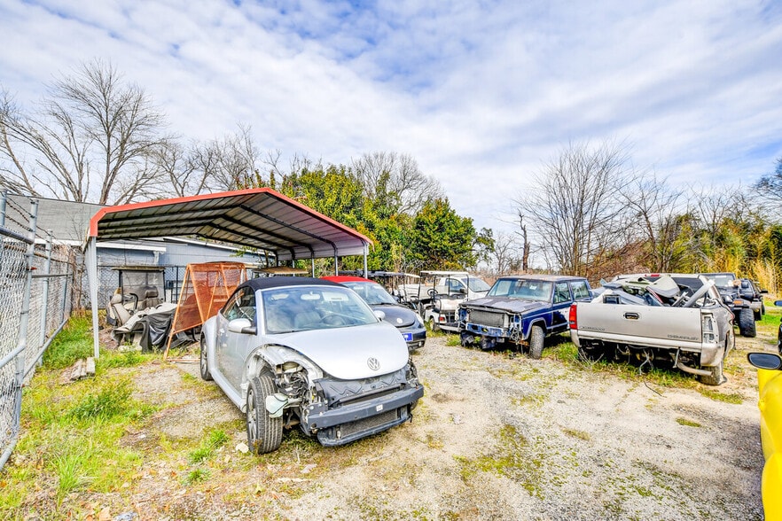 More Photos Of 1407 Charleston Hwy, Orangeburg Storefront Retail Office For Sale
