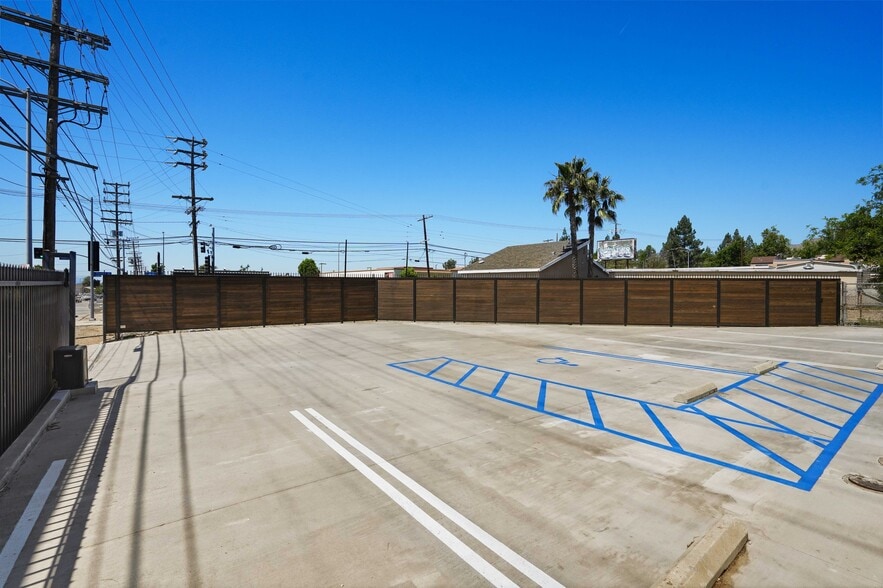 More Photos Of 14071 Polk St, Sylmar Food Processing For Lease