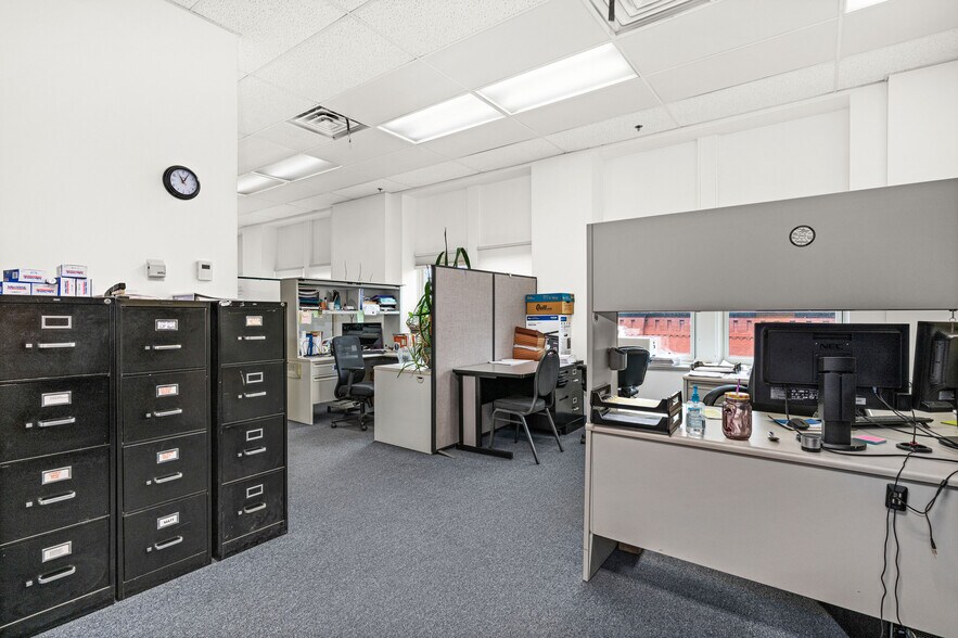 More Photos Of 202 E Superior St, Duluth Office For Sale