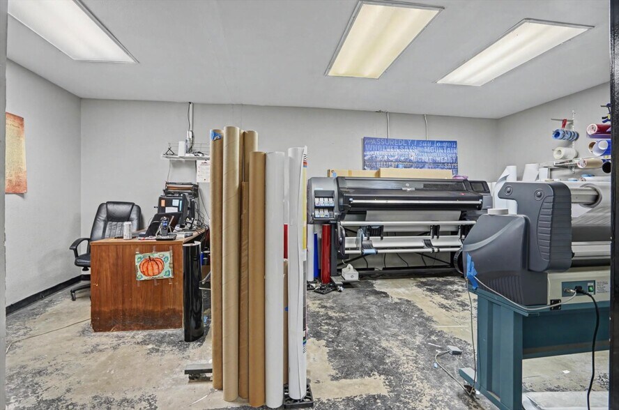 More Photos Of 603 W Rogers Blvd, Skiatook Freestanding For Sale