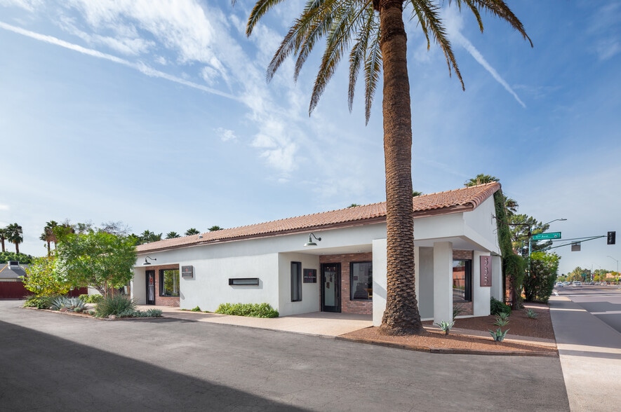 More Photos Of 335 W McDowell Rd, Phoenix Freestanding For Lease