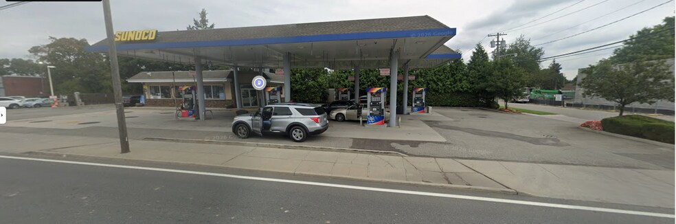 Primary Photo Of 549 Old Country Rd, Westbury General Retail For Lease