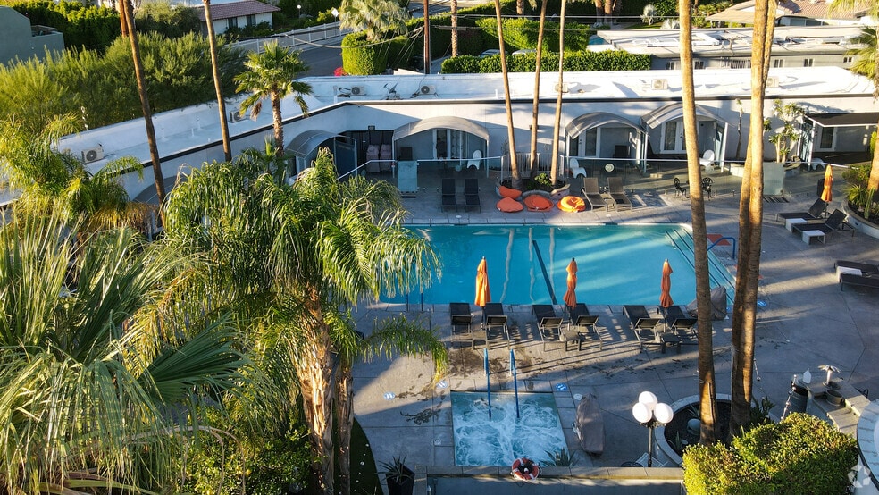 More Photos Of 2135 N Palm Canyon Dr, Palm Springs Hotel For Sale