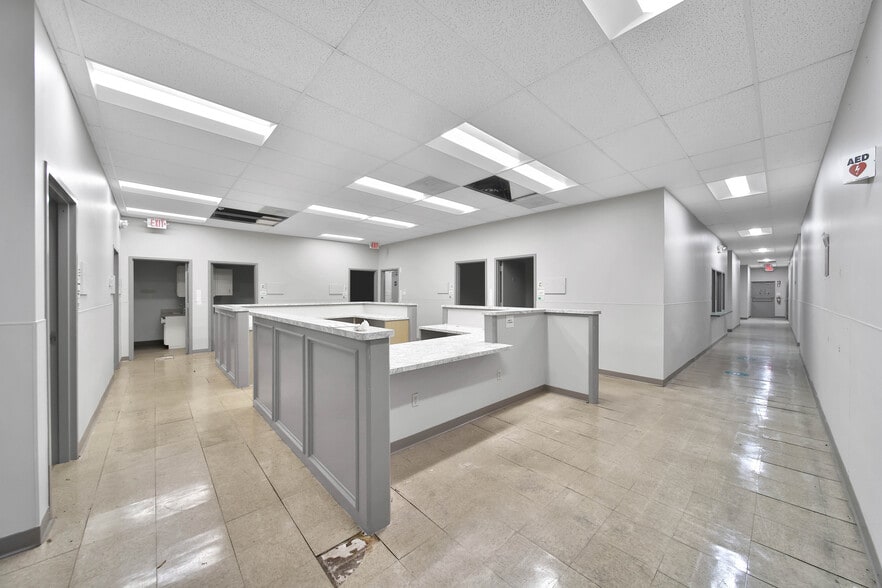 More Photos Of 12036 Airline Dr, Houston Medical For Sale