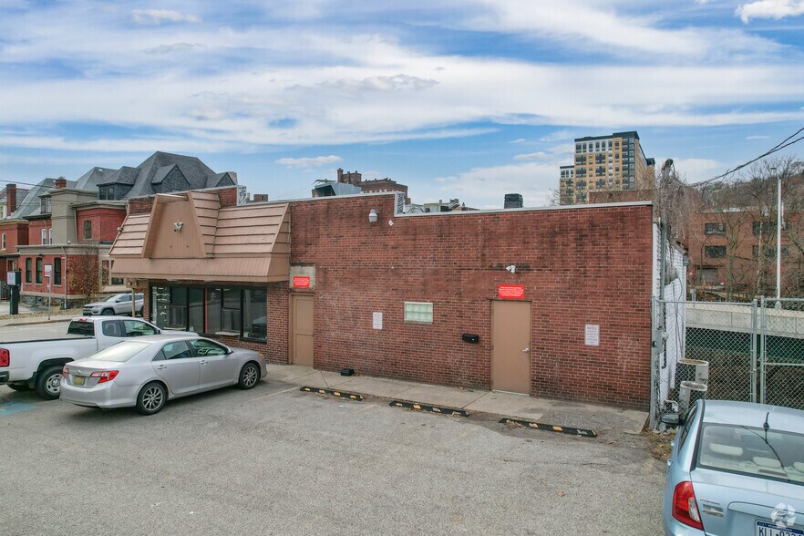 More Photos Of 4701-4711 Centre Ave, Pittsburgh Storefront For Sale