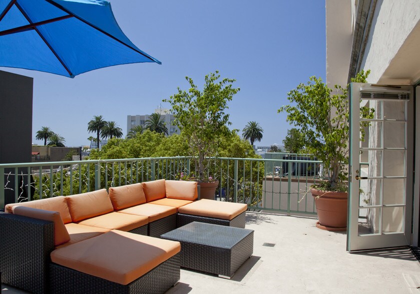 More Photos Of 725 Arizona Ave, Santa Monica Loft Creative Space For Lease