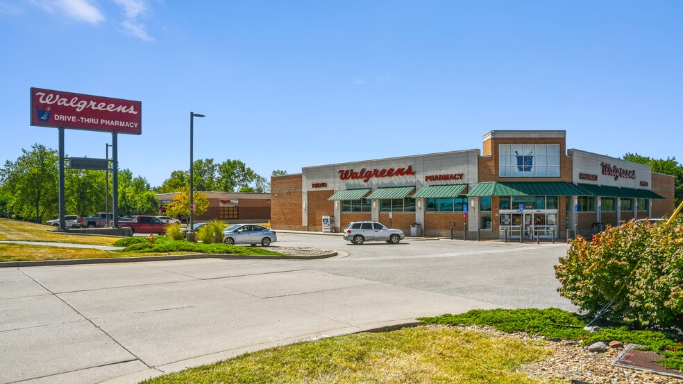 More Photos Of 3740 W Truman Blvd, Jefferson City Drugstore For Sale