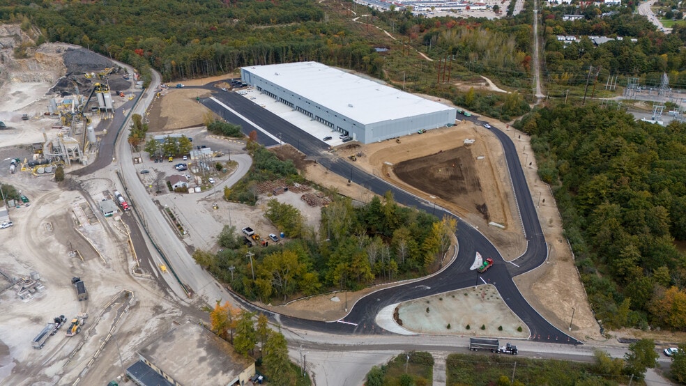 More Photos Of 315 Green St, Wrentham Distribution For Lease