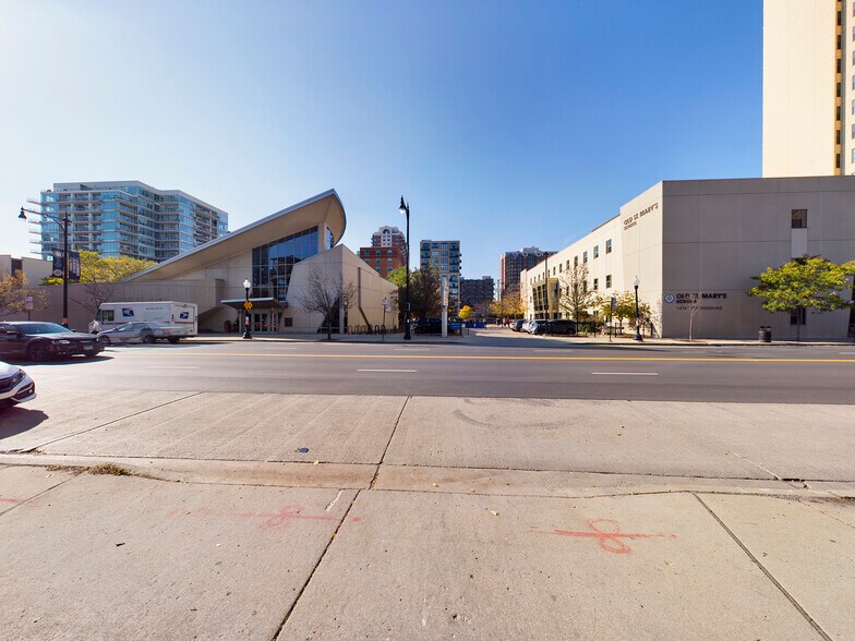 More Photos Of 1507-1509 S Michigan Ave, Chicago General Retail For Lease