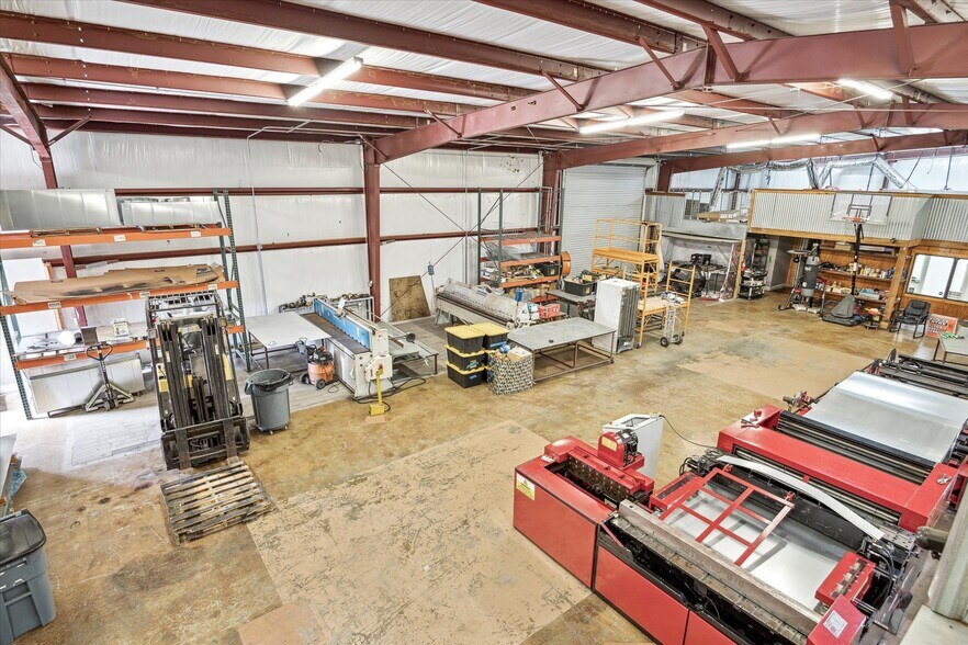 More Photos Of 11126 Timber Crest Dr, Houston Warehouse For Sale