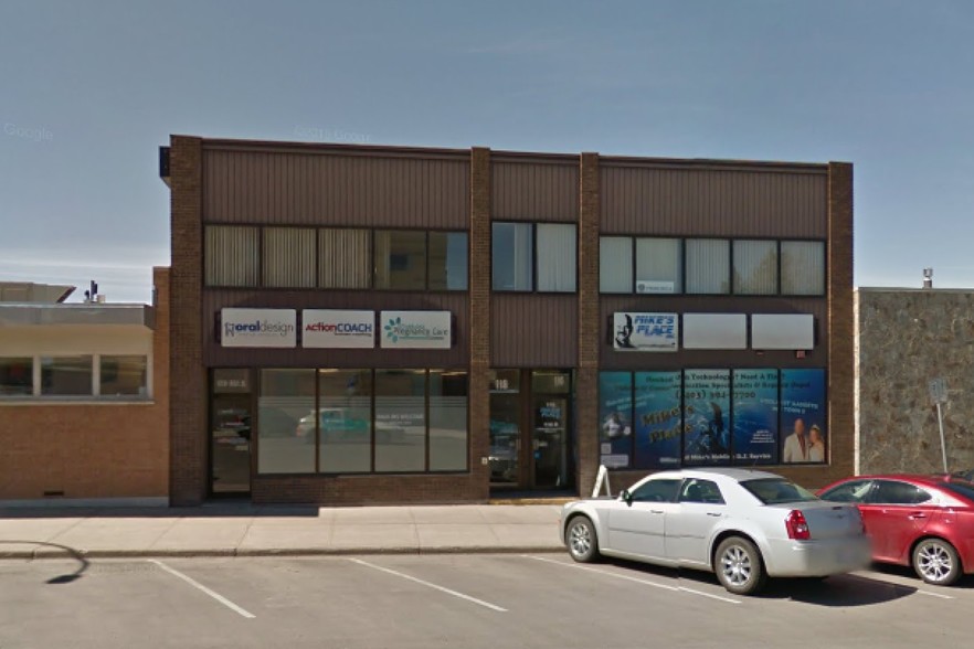 Primary Photo Of 118 8th St S, Lethbridge Office For Sale