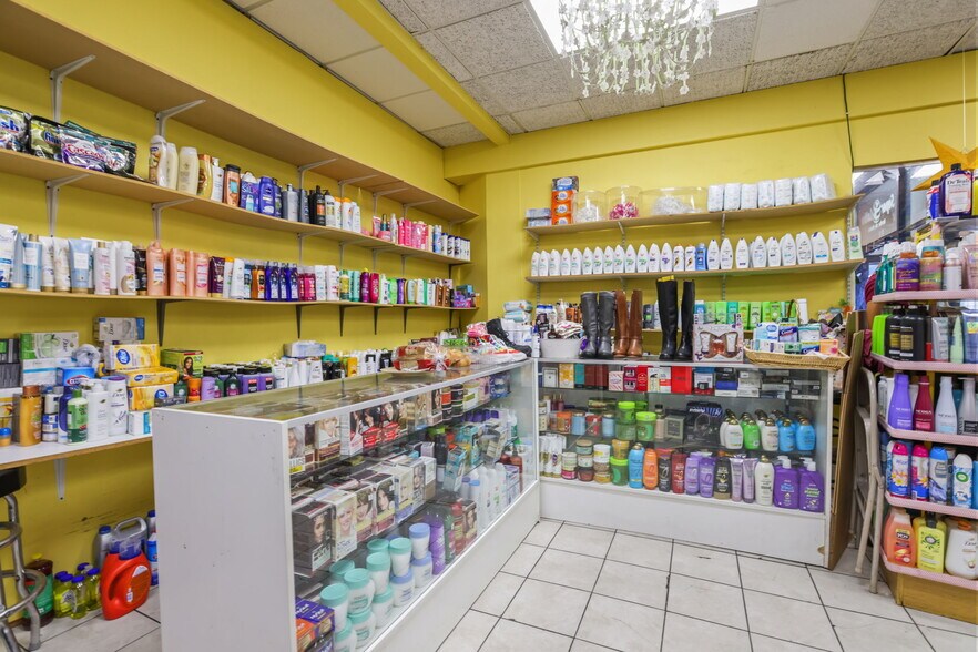 More Photos Of , Minneapolis General Retail For Sale