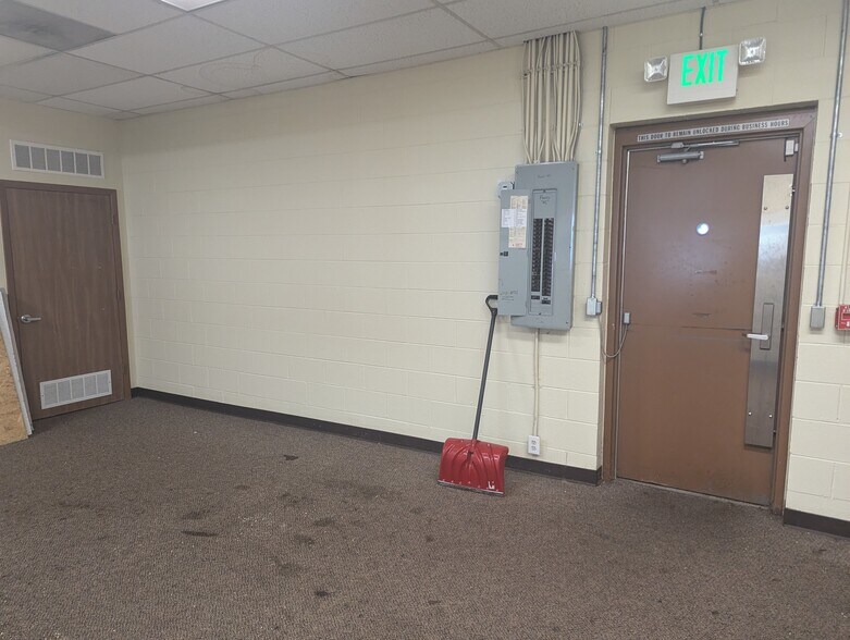 More Photos Of 7033-7063 W Colfax Ave, Lakewood Storefront Retail Office For Lease