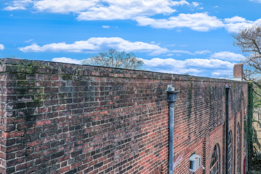 More Photos Of 4975 Little Mill Rd, Buford Warehouse For Sale