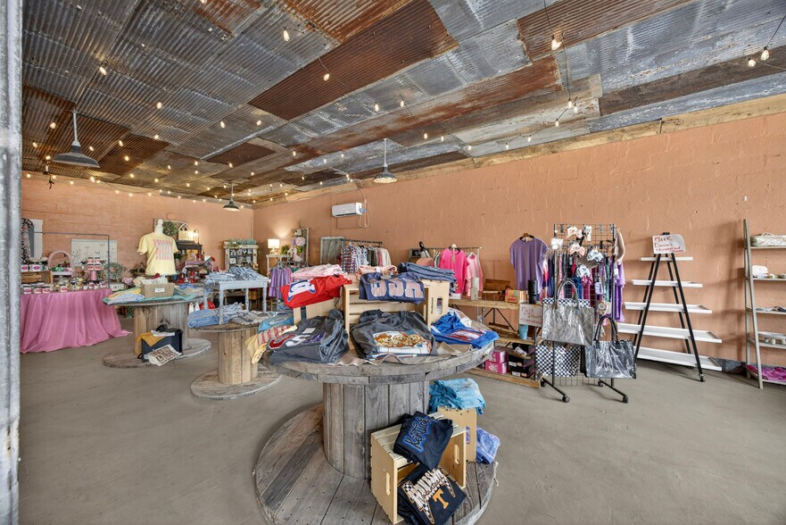 More Photos Of 113 W Lake Ave, Celina General Retail For Sale