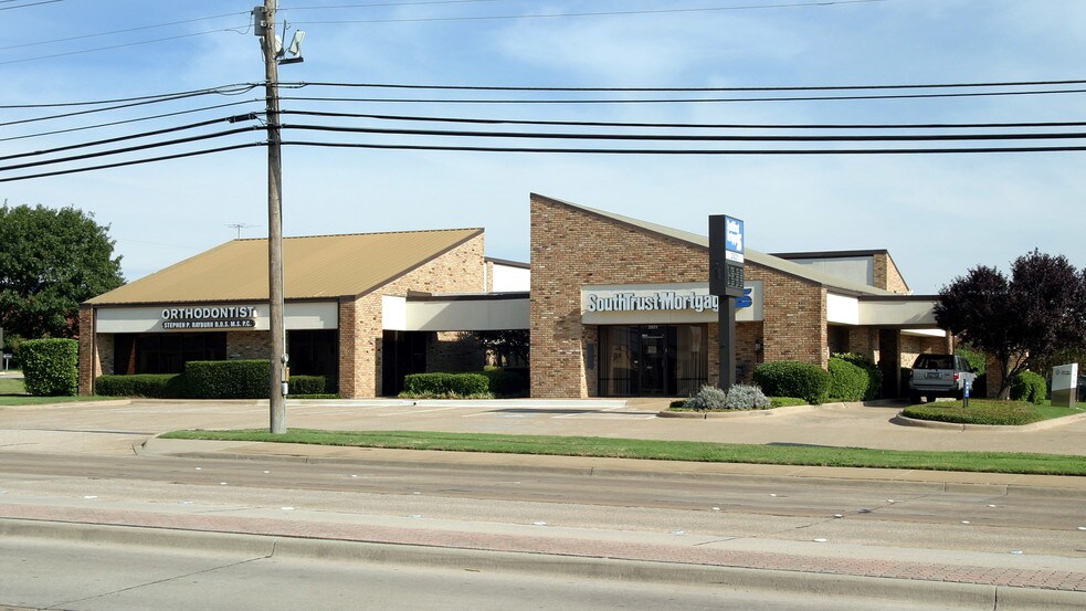 Primary Photo Of 2801-2831 W Parker Rd, Plano Medical For Lease
