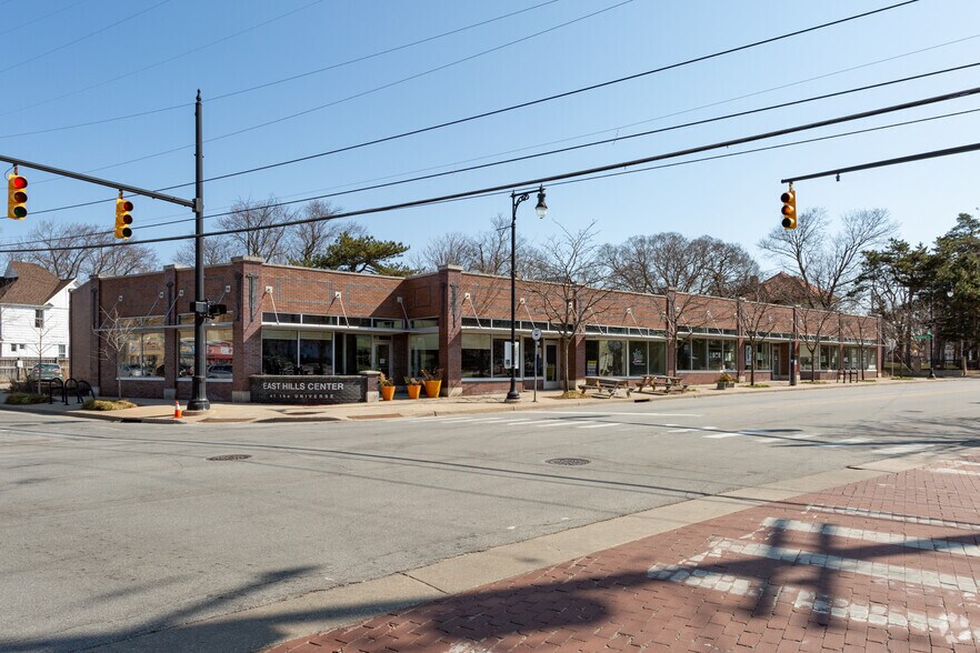 Primary Photo Of 1007 Lake Dr SE, Grand Rapids Freestanding For Sale